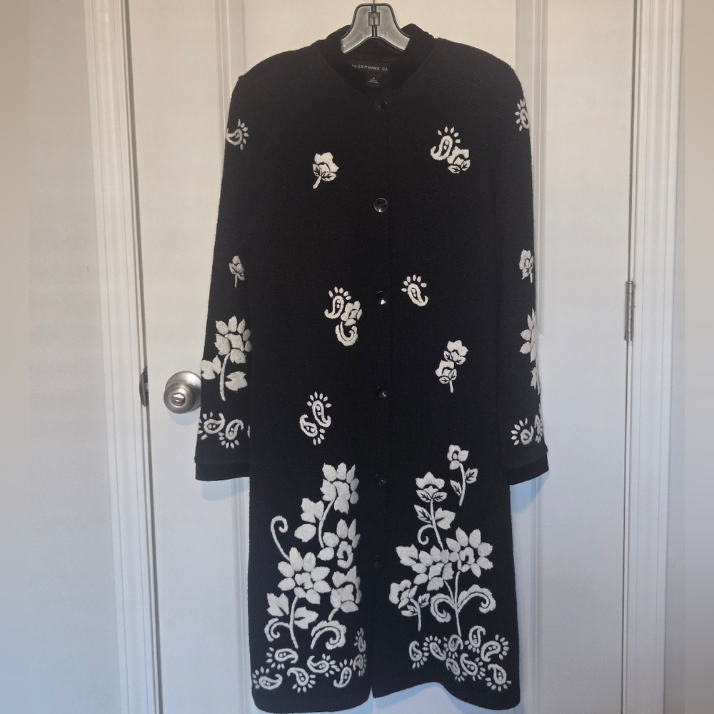 Black and White Floral Sweater Coat